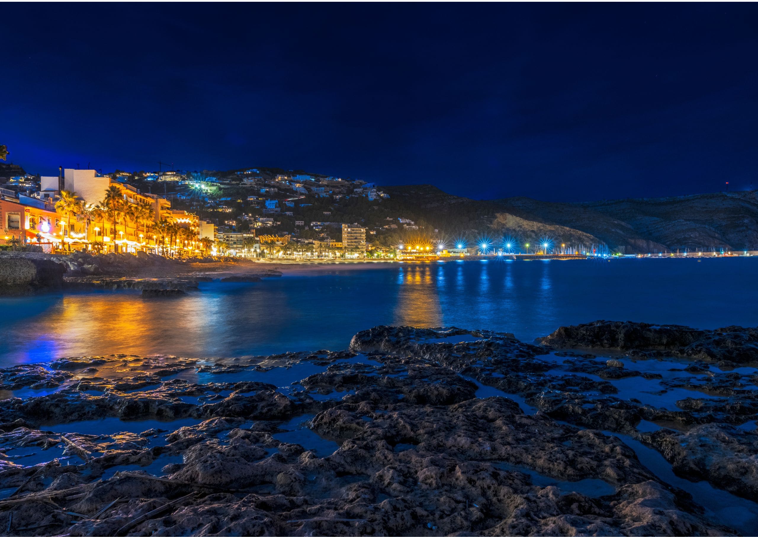 por que javea es el lugar de moda de la costa blanca