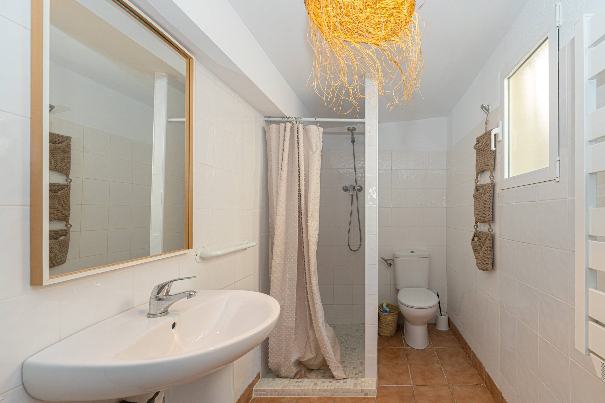 Villa de 4 dormitorios a la venta en Alcalalí