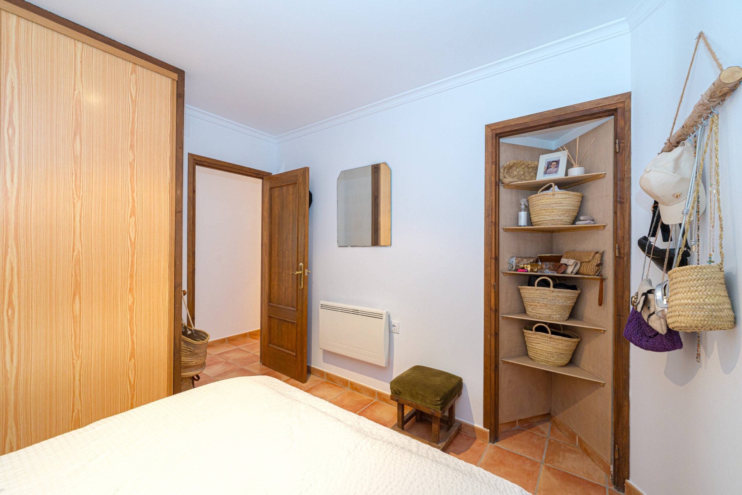 Villa de 4 dormitorios a la venta en Alcalalí