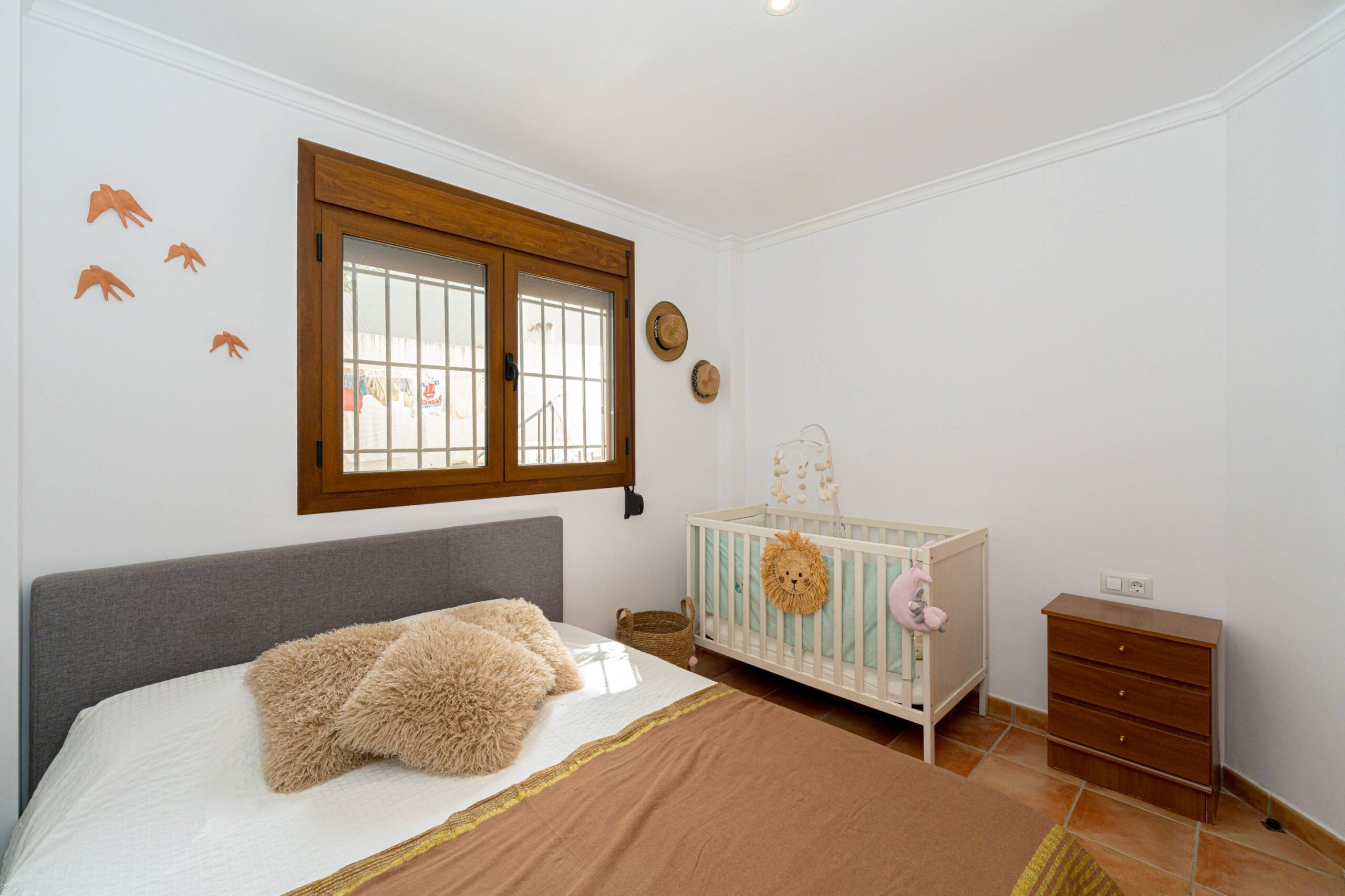 Villa de 4 dormitorios a la venta en Alcalalí