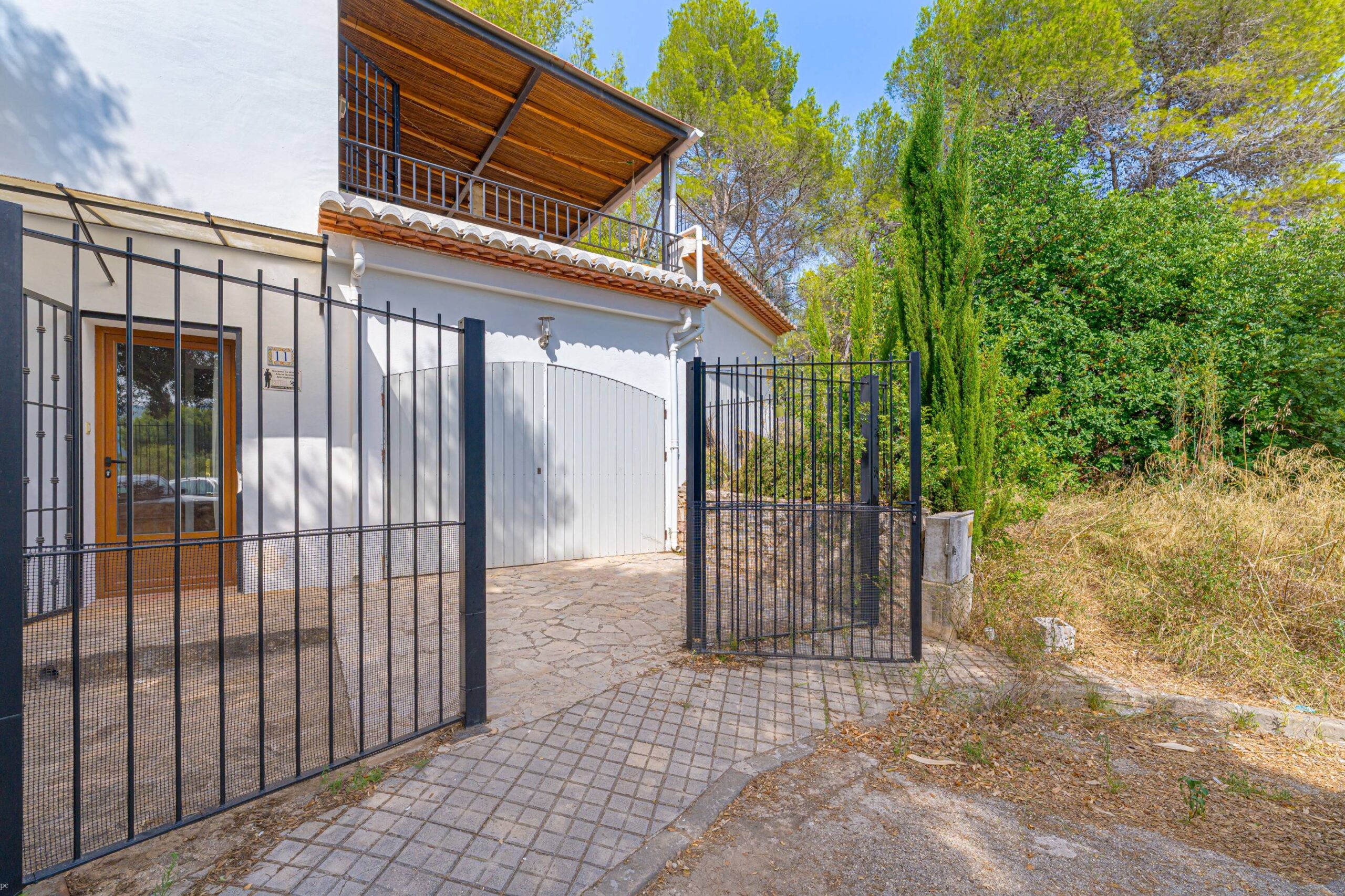 Villa de 4 dormitorios a la venta en Alcalalí