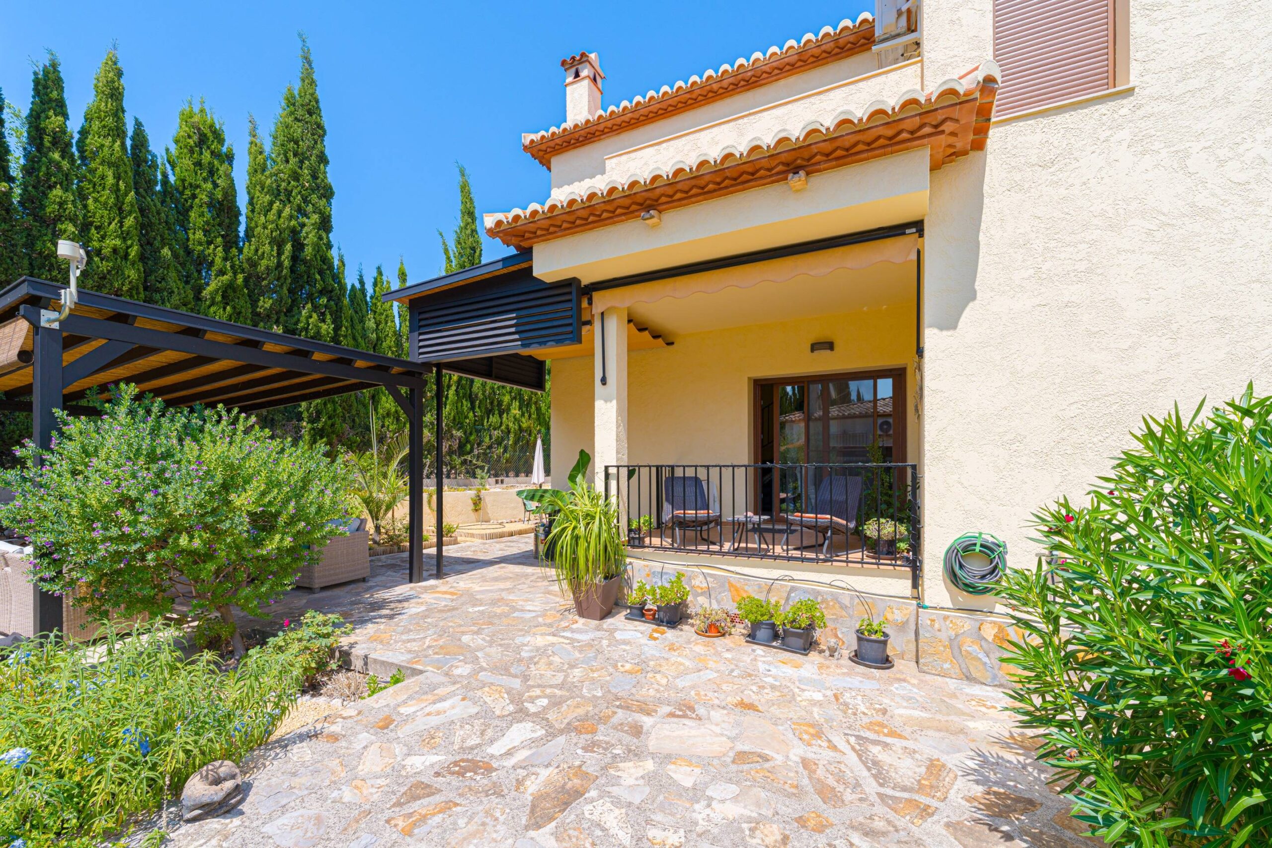 Villa a la venta en excelentes condiciones en Alcalalí