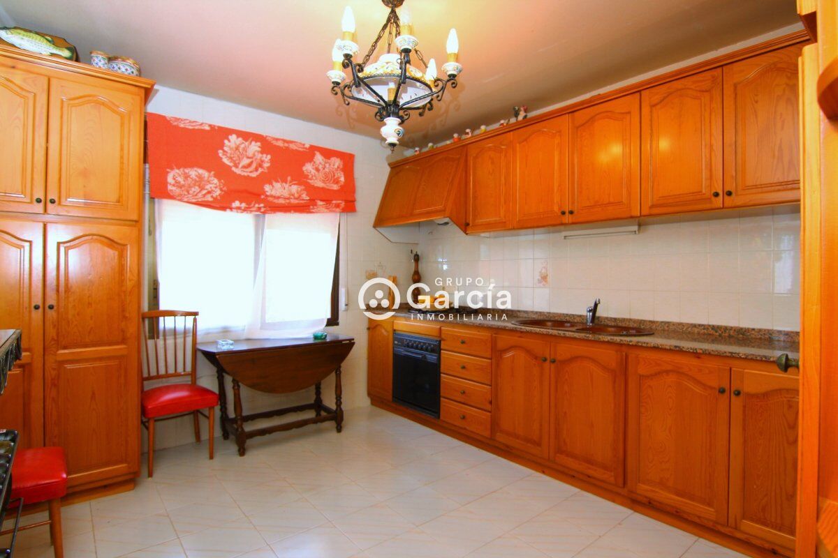 AMPLIA VILLA A LA VENTA EN PEDREGUER GV2018585-A