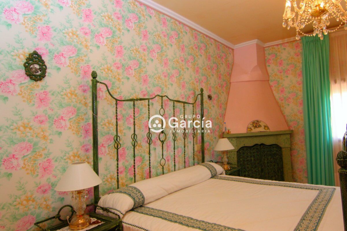 AMPLIA VILLA A LA VENTA EN PEDREGUER GV2018585-A