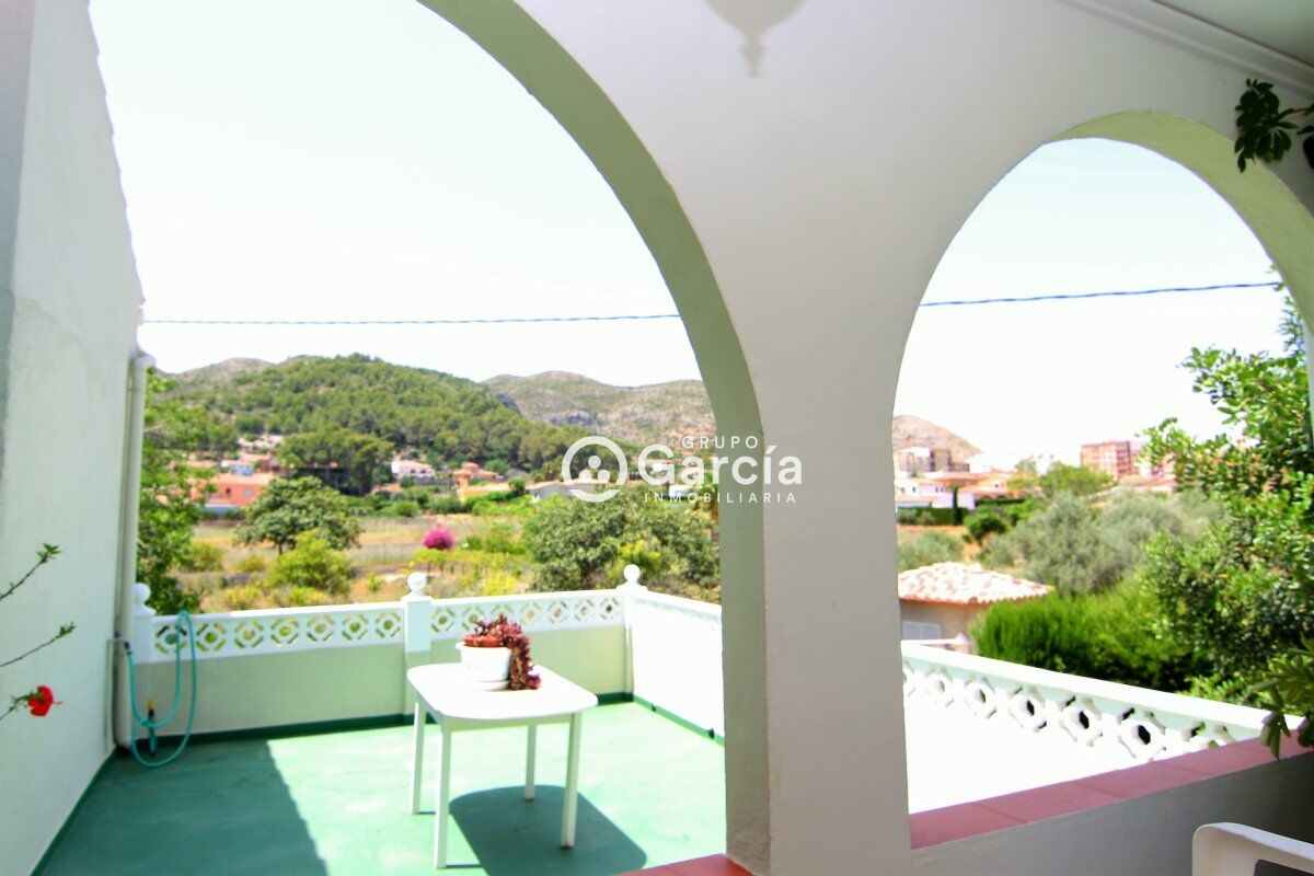 AMPLIA VILLA A LA VENTA EN PEDREGUER GV2018585-A
