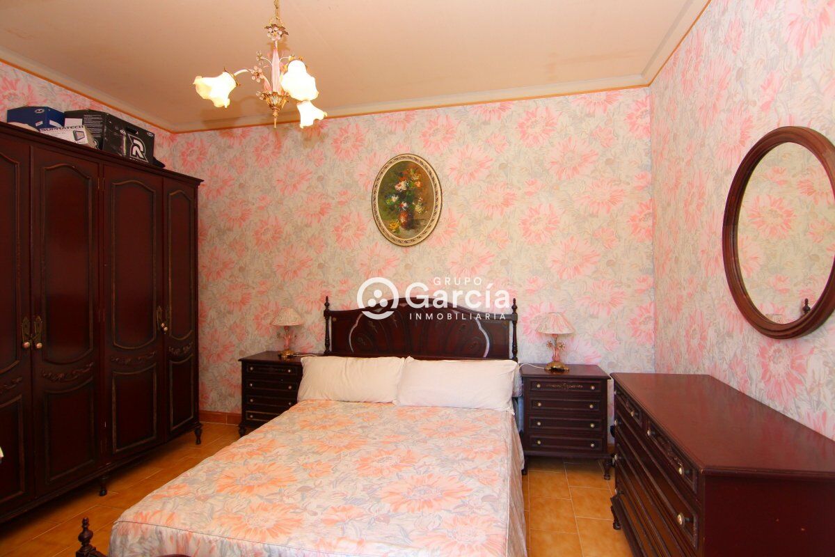 AMPLIA VILLA A LA VENTA EN PEDREGUER GV2018585-A