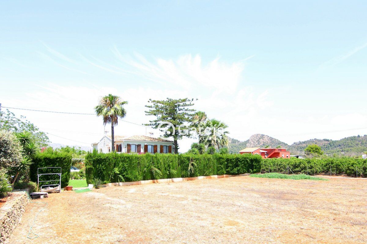 AMPLIA VILLA A LA VENTA EN PEDREGUER GV2018585-A