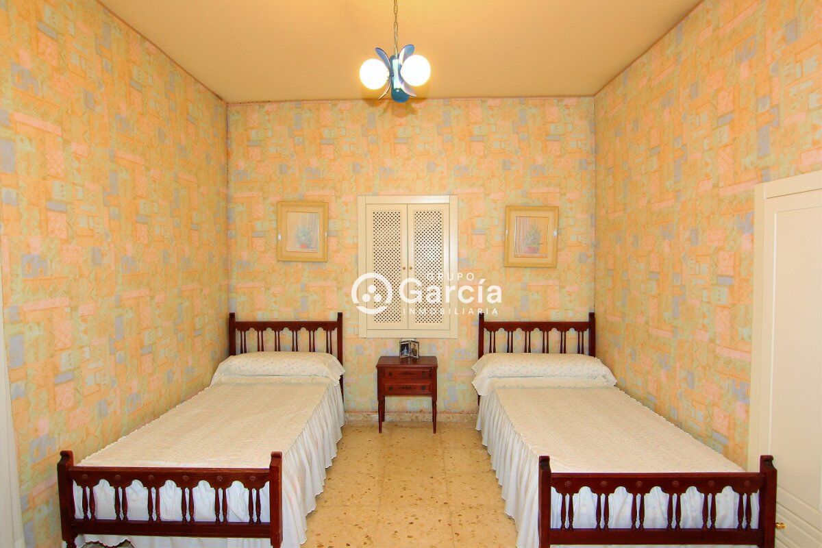 AMPLIA VILLA A LA VENTA EN PEDREGUER GV2018585-A