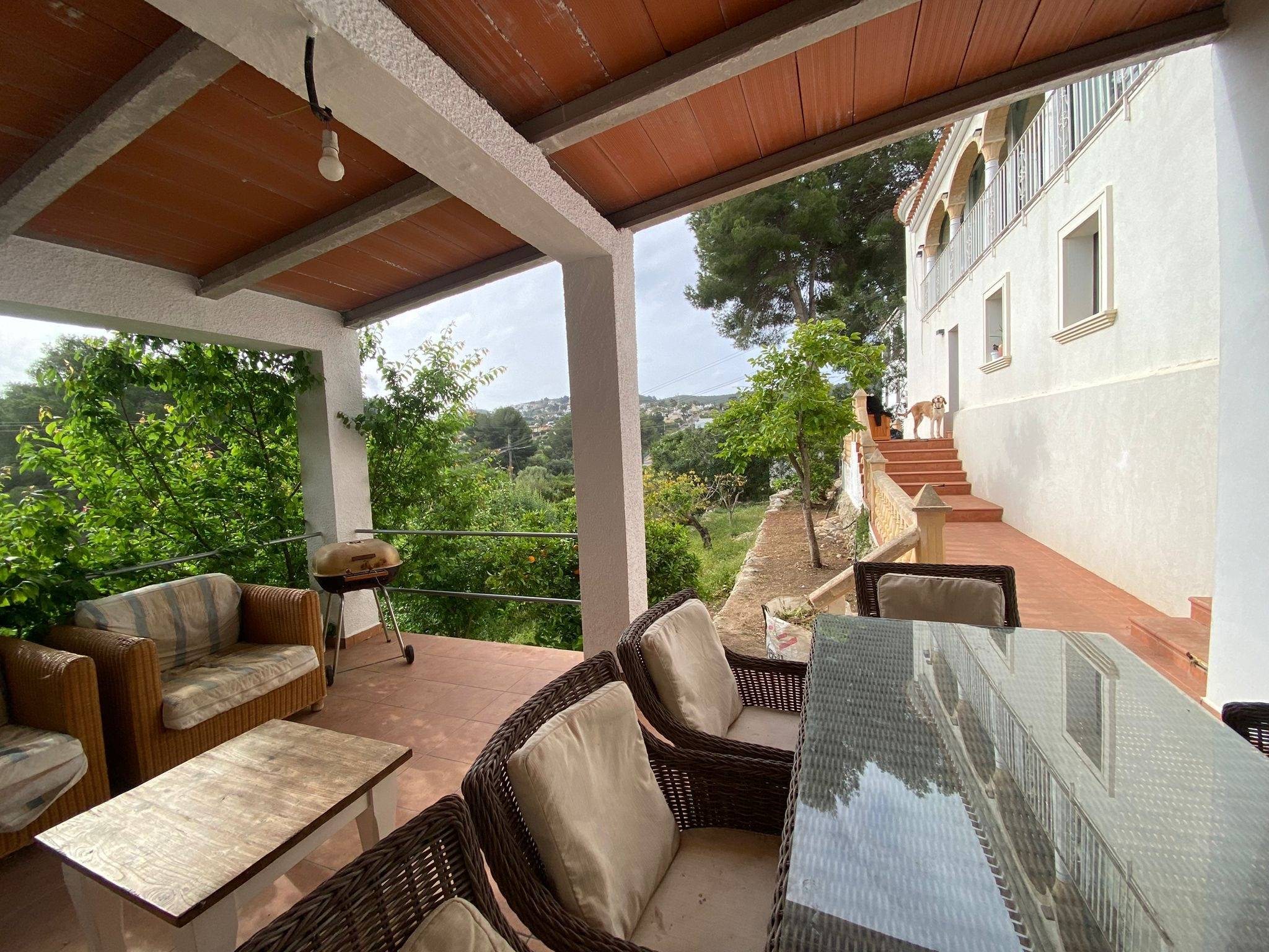 Chalet Reformado en Venta en Jávea con Fantásticas Vistas