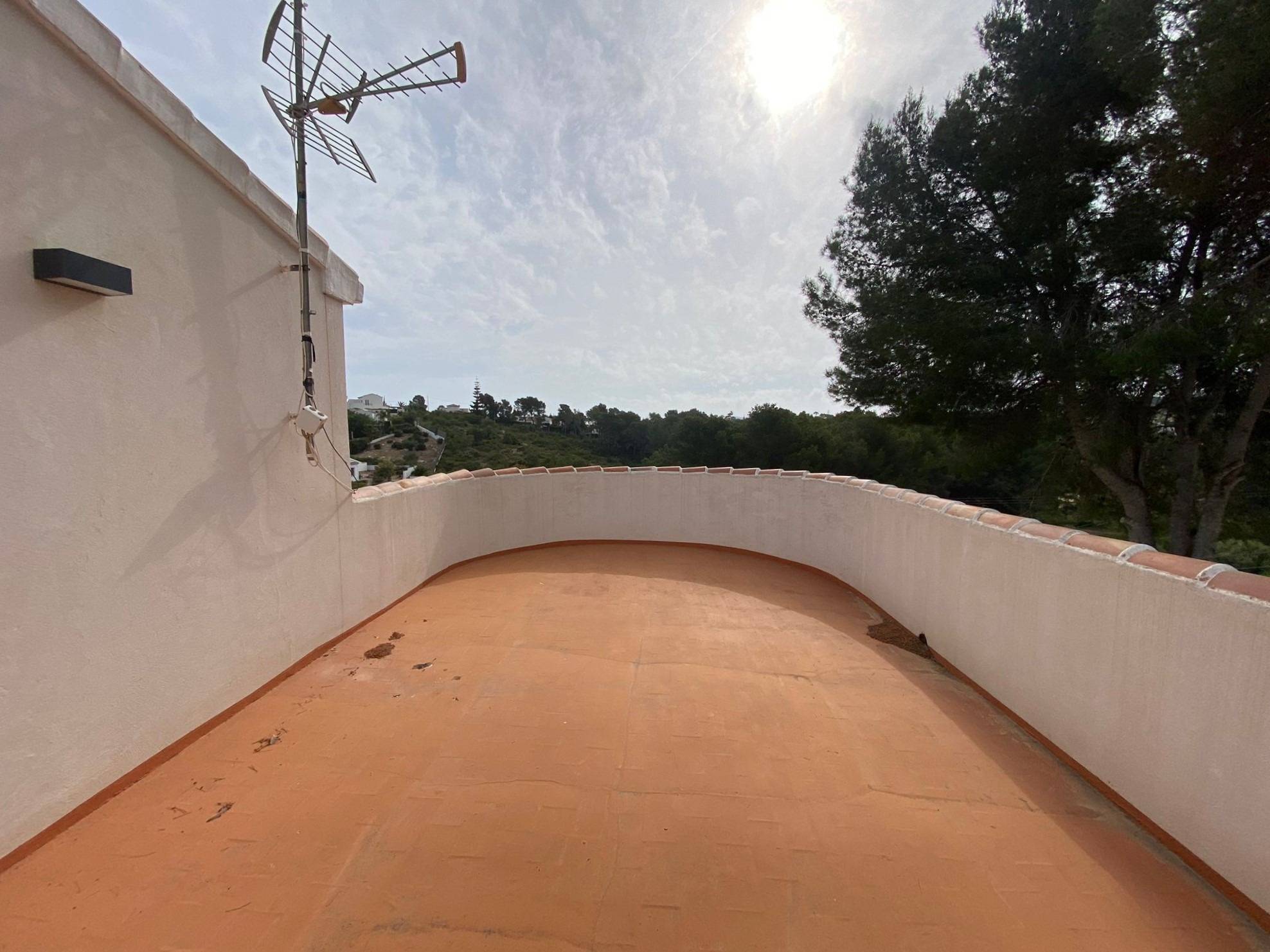Chalet Reformado en Venta en Jávea con Fantásticas Vistas