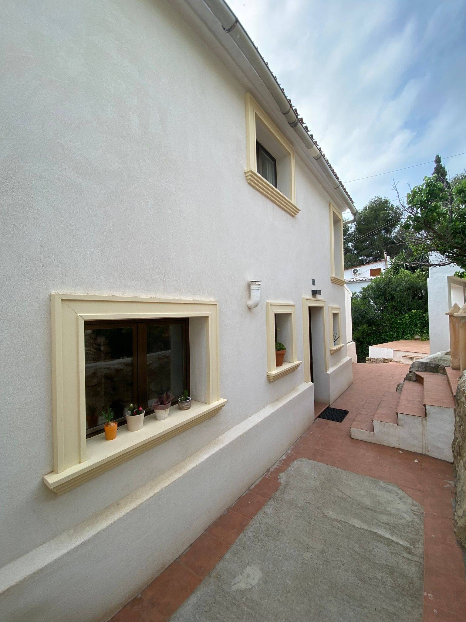 Chalet Reformado en Venta en Jávea con Fantásticas Vistas