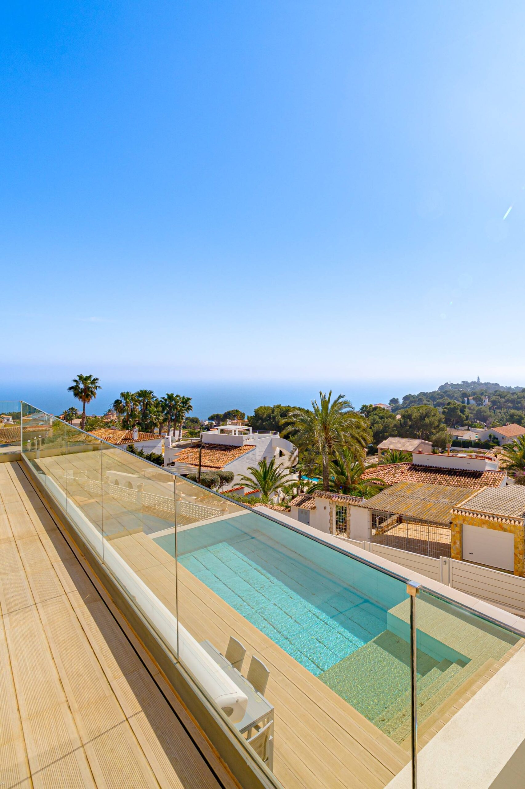 villa moderna con vistas al mar en venta en Jávea