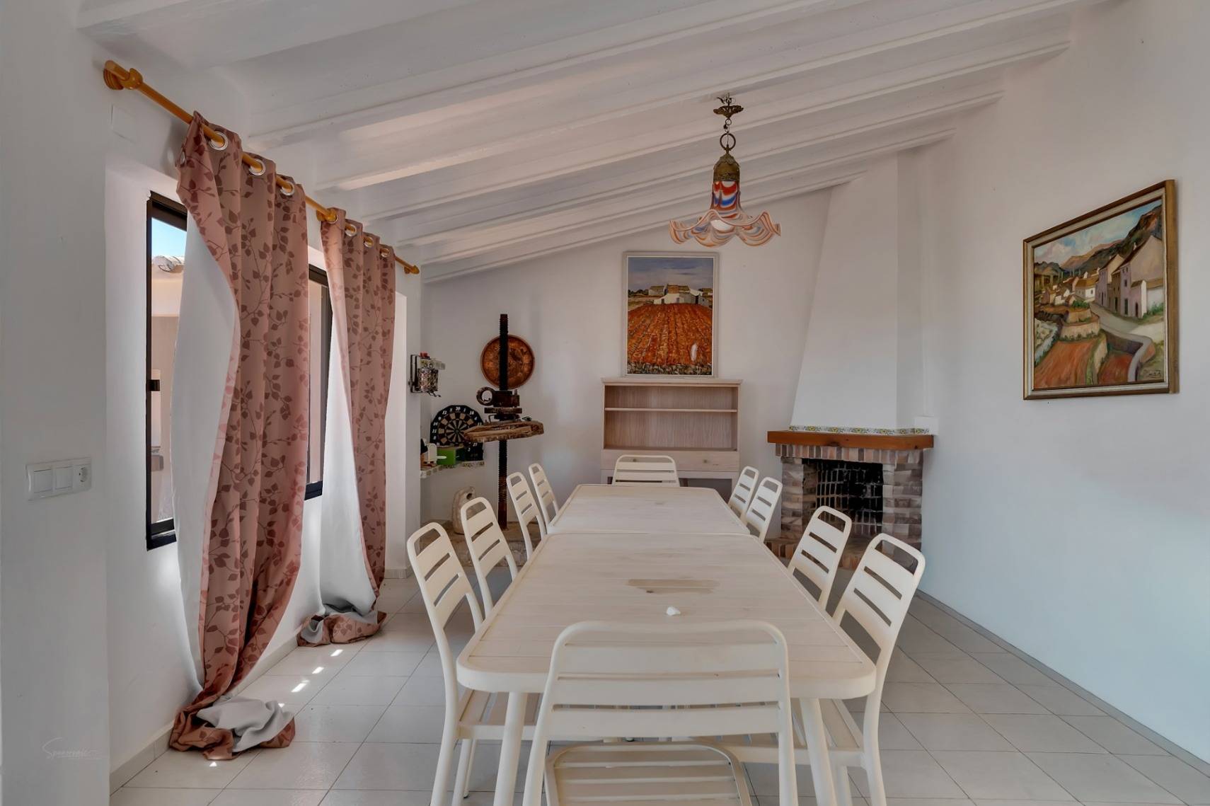 Villa familiar mediterránea con bonitas vistas en venta en Jávea