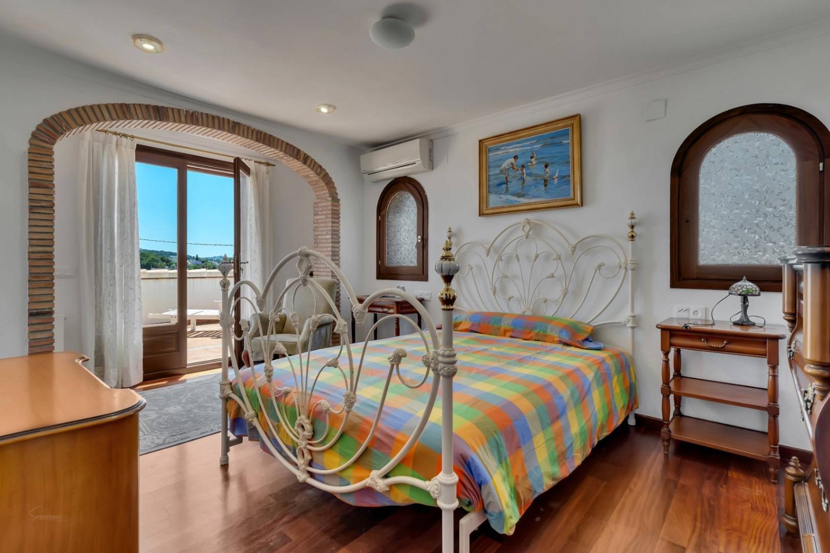 Villa familiar mediterránea con bonitas vistas en venta en Jávea