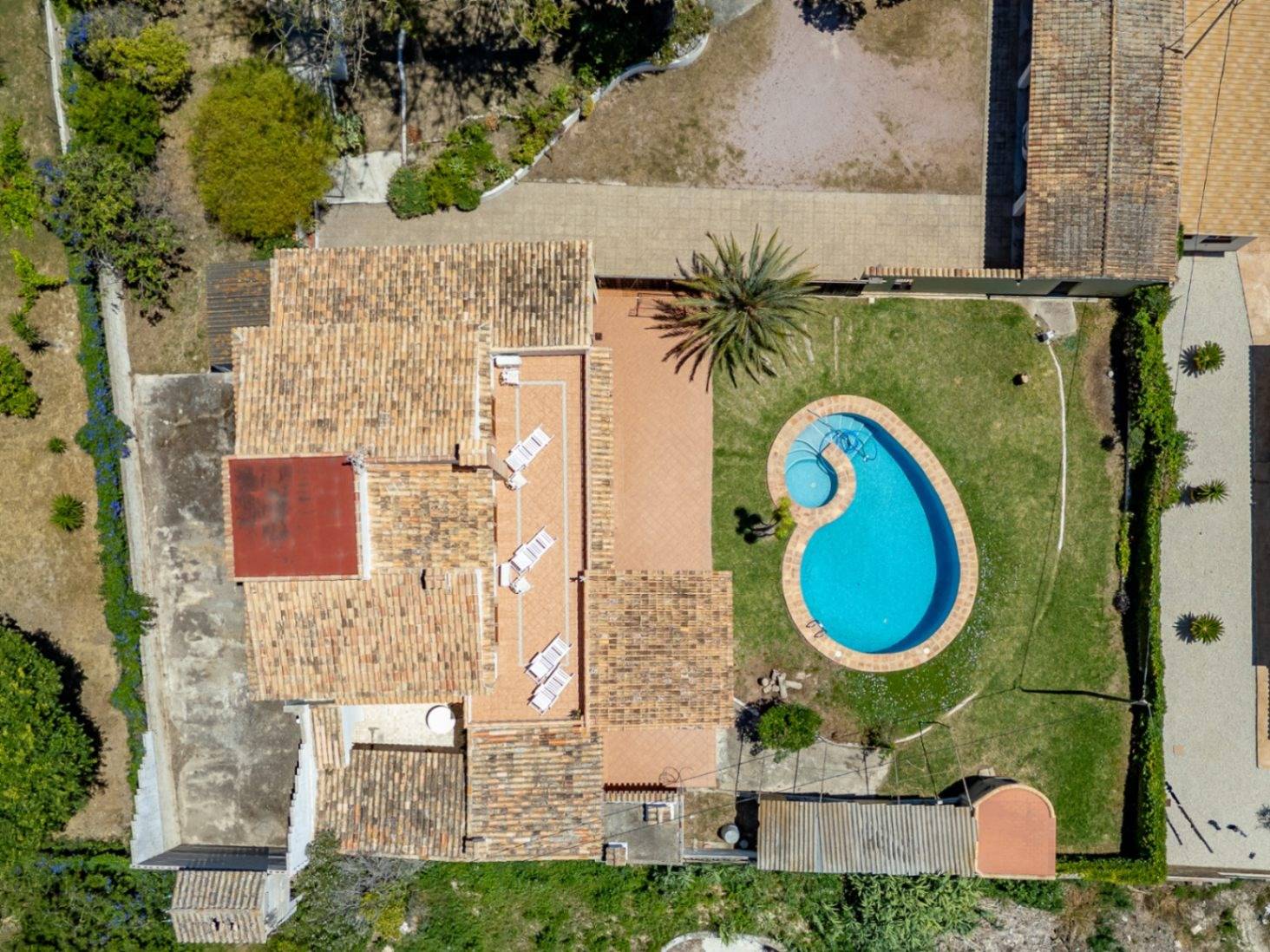 Villa familiar mediterránea con bonitas vistas en venta en Jávea