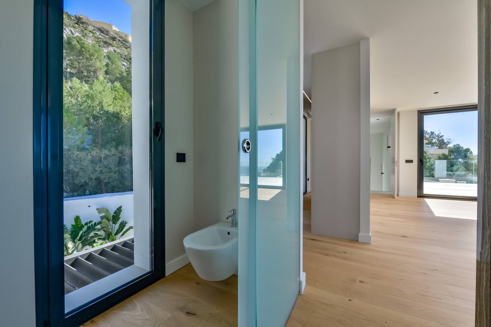 Villa Salónica. Villa contemporánea con excepcionales vistas al mar en venta en Altea Hills.