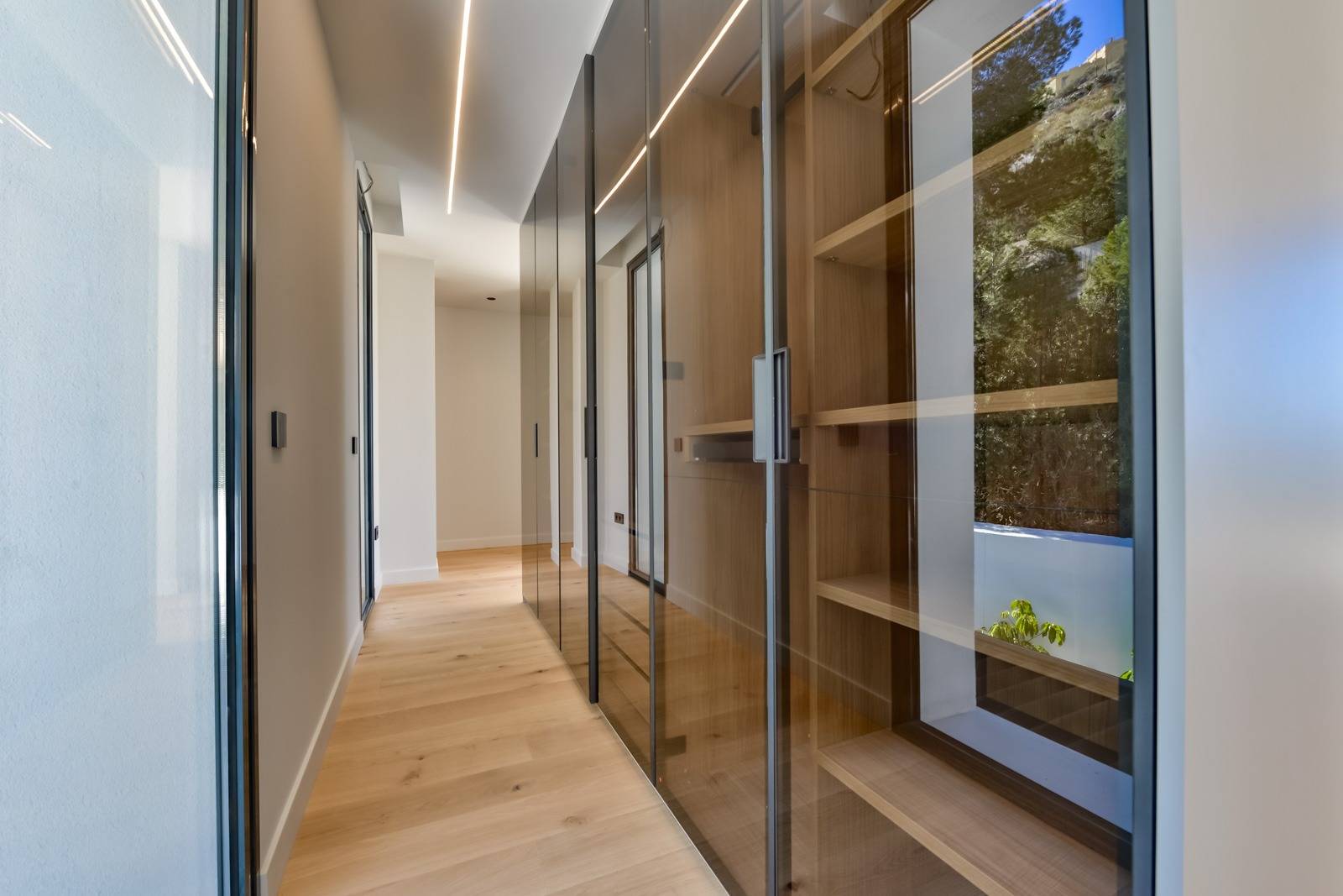 Villa Salónica. Villa contemporánea con excepcionales vistas al mar en venta en Altea Hills.