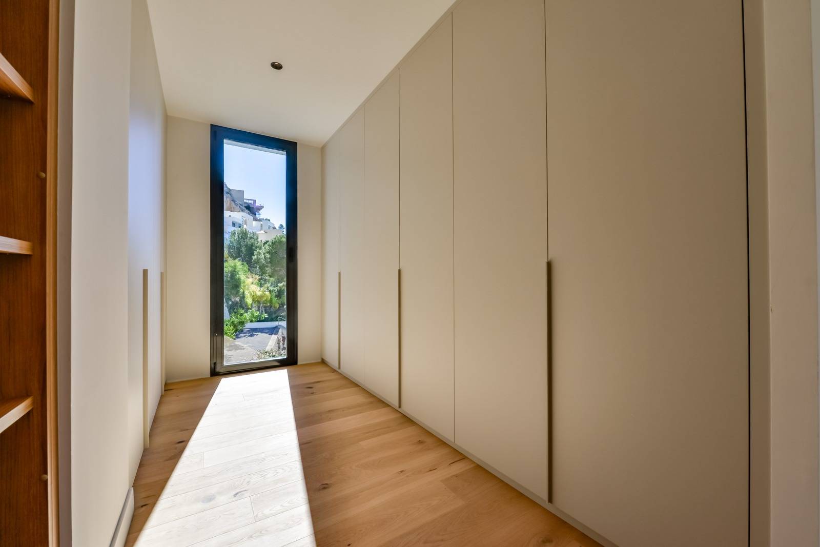 Villa Salónica. Villa contemporánea con excepcionales vistas al mar en venta en Altea Hills.