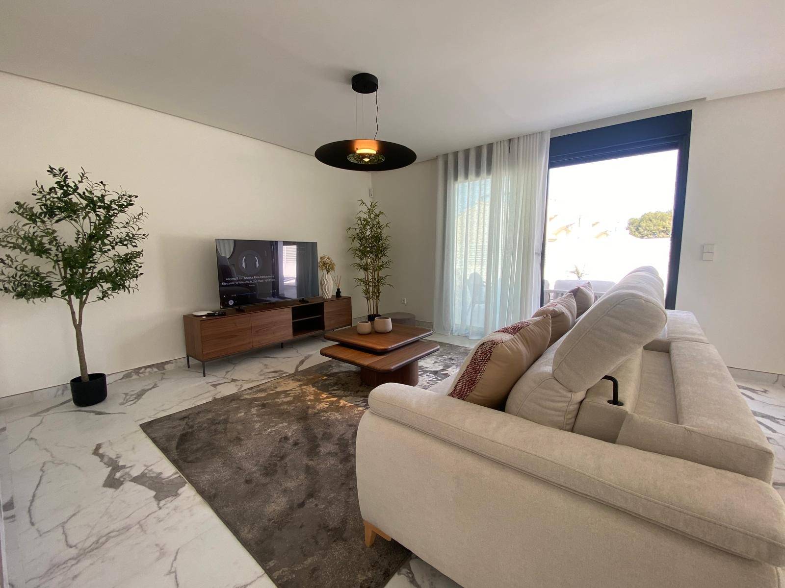 Villa en venta en Denia con piscina comunitaria