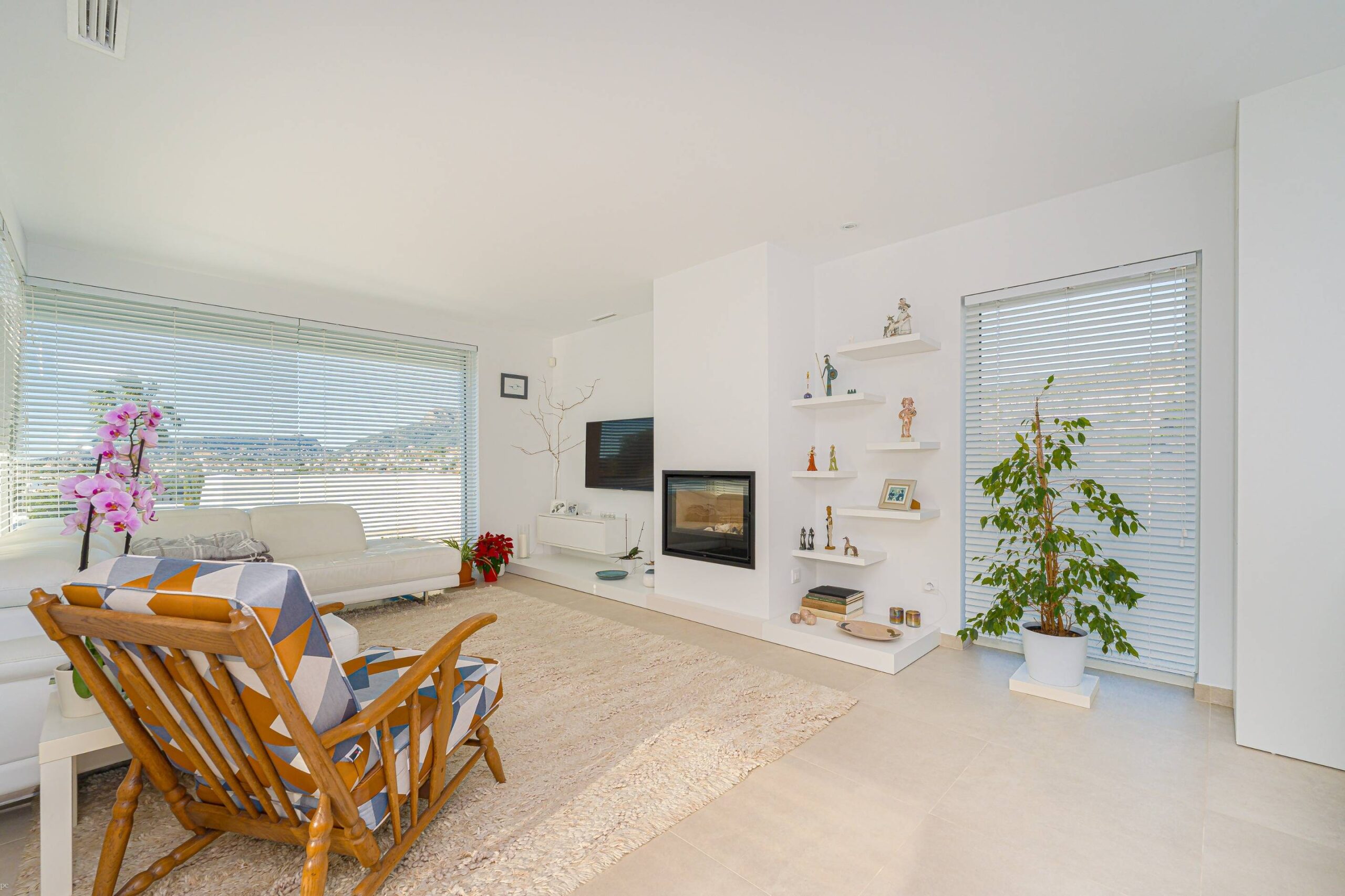 Villa Zeus. Villa moderna en venta en Calpe con vistas al mar.