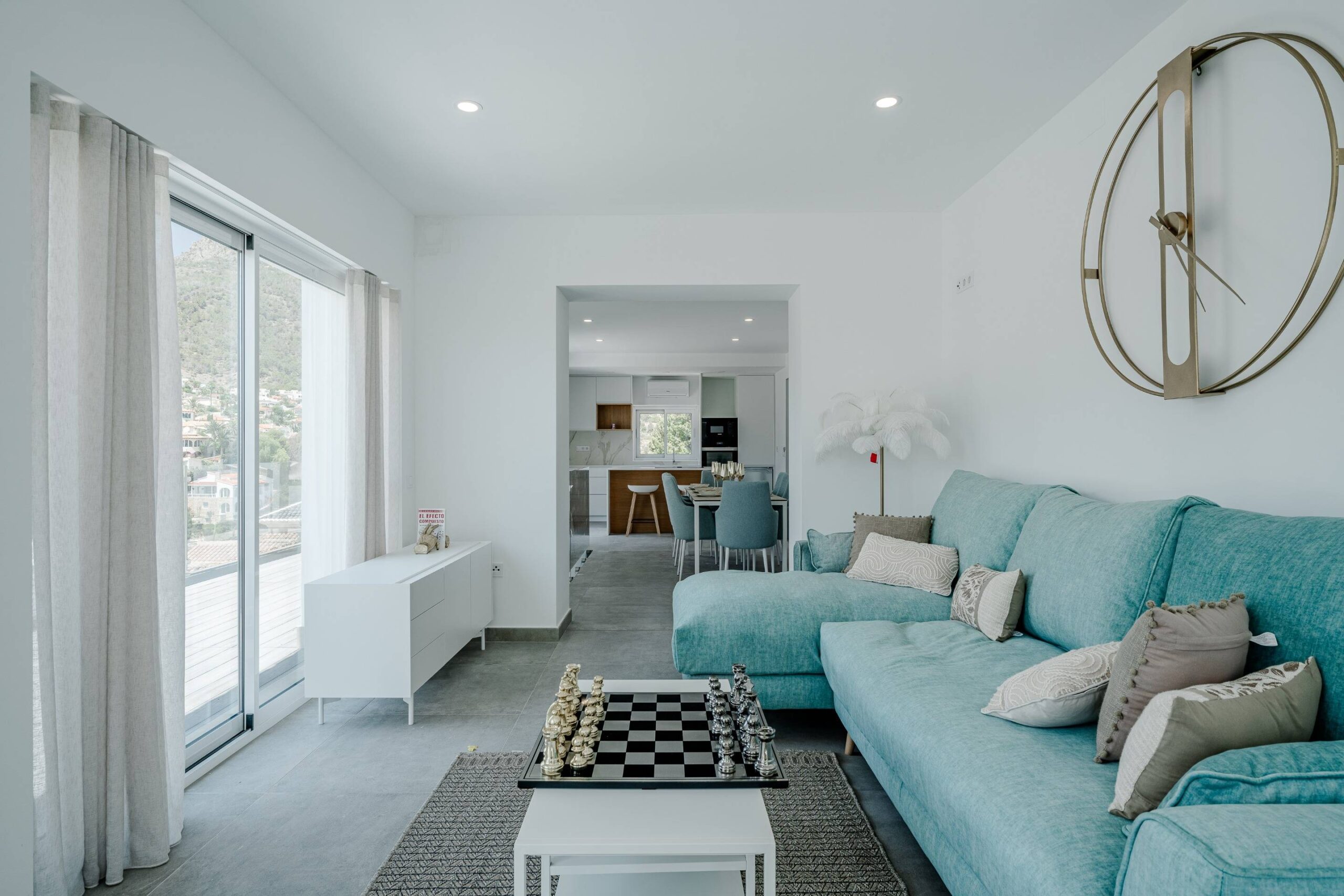 Villa a la venta con vistas al mar y a la montaña en Calpe