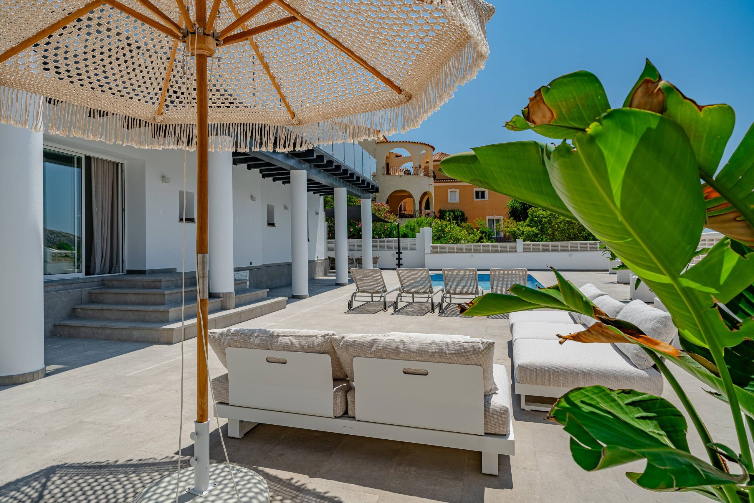 Villa a la venta con vistas al mar y a la montaña en Calpe