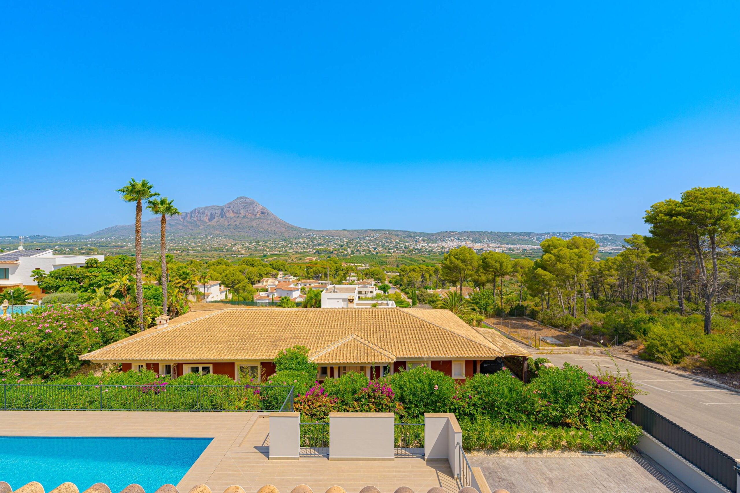Villa Luna. Nueva villa de lujo en venta en Jávea