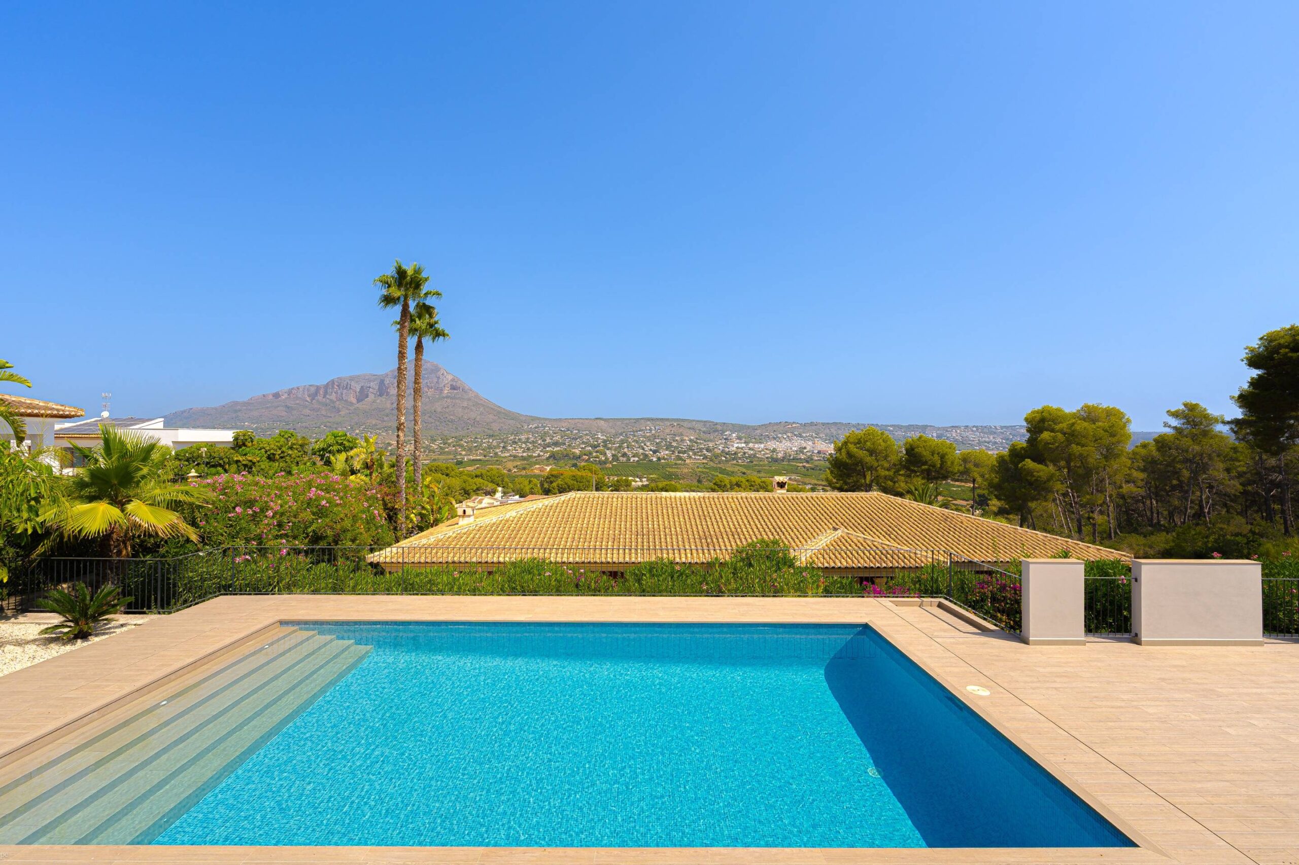 Villa Luna. Nueva villa de lujo en venta en Jávea
