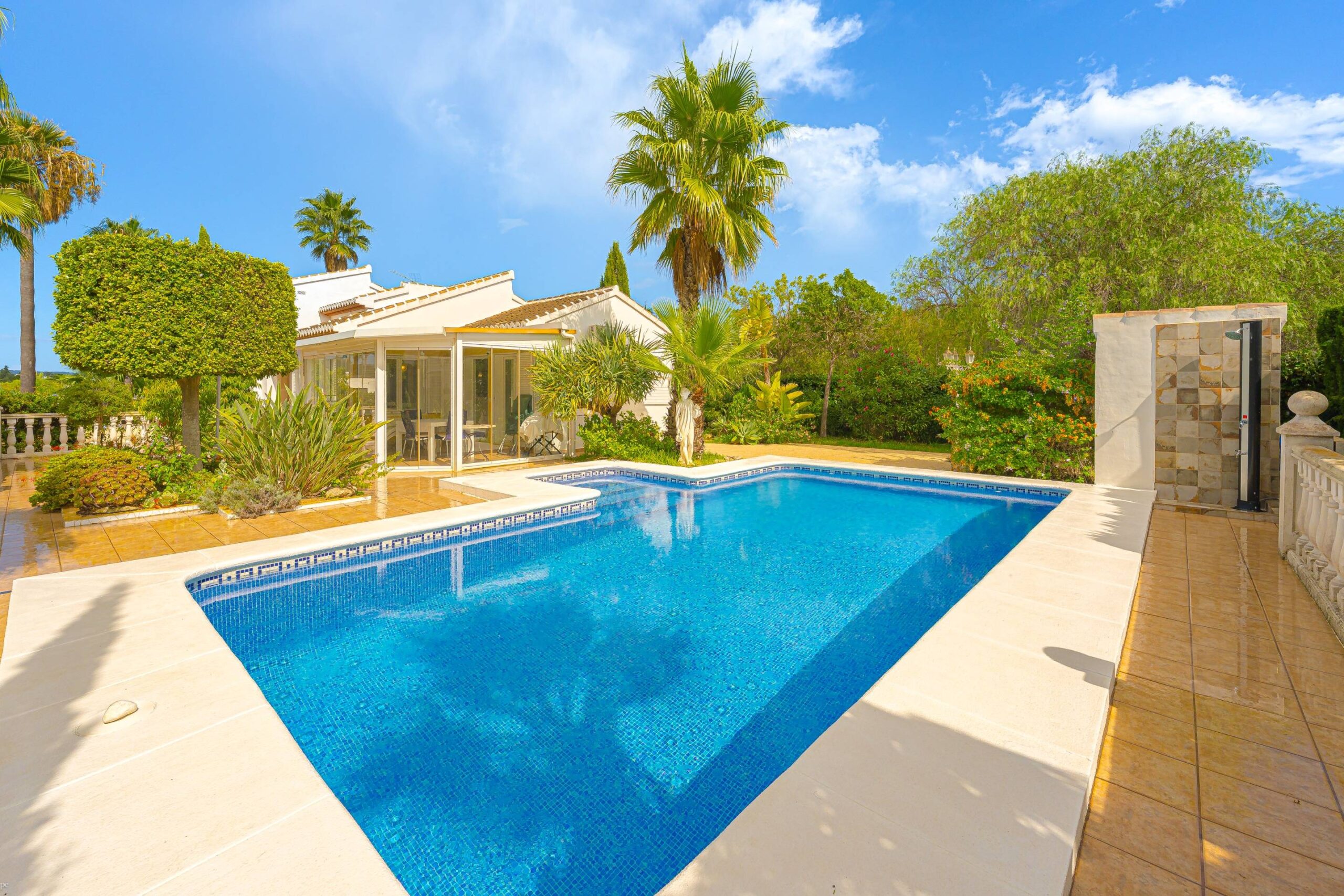 Villa Sol. Perfecta villa en venta en Pinosol Javea.